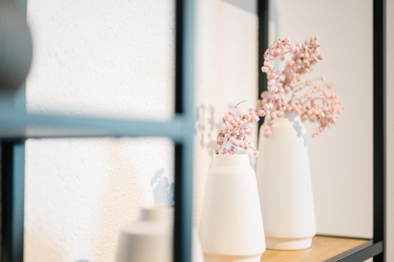 Moderne 2 Zi.-Fewo Blackforest Art Naehe Freiburg シモンスヴァルト エクステリア 写真