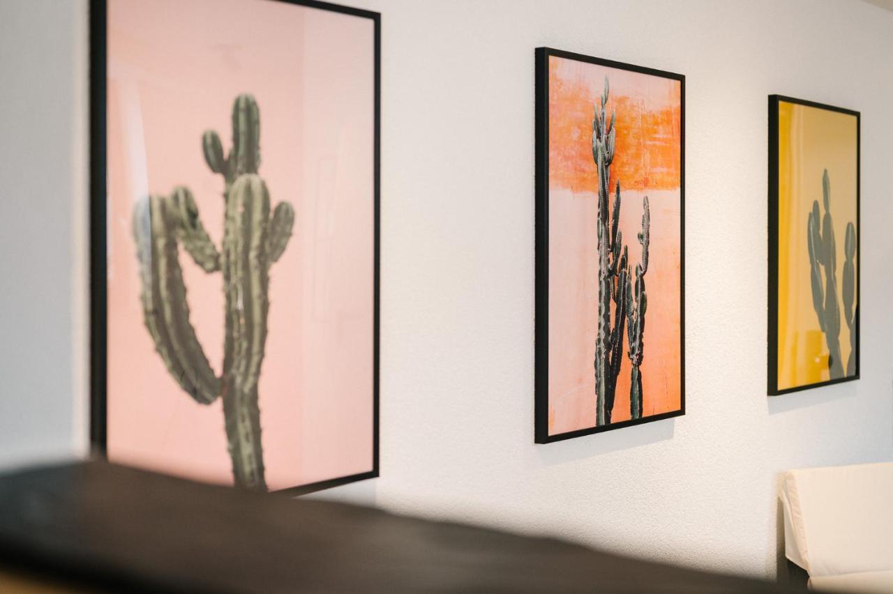 Moderne 2 Zi.-Fewo Blackforest Art Naehe Freiburg シモンスヴァルト エクステリア 写真
